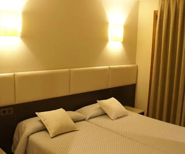 Casa Roldan アパート ベナスケ