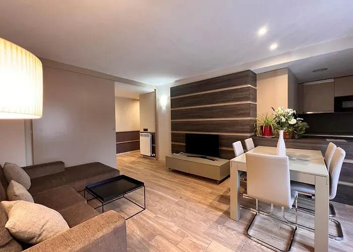 Casa Roldan アパート ベナスケ