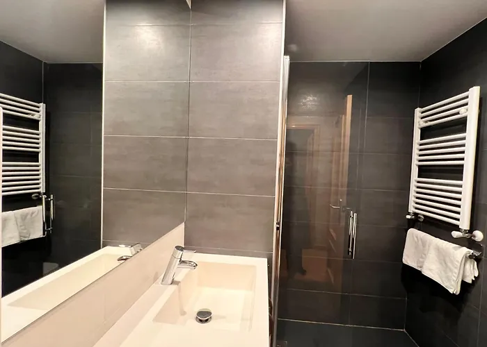 Casa Roldan アパート ベナスケ